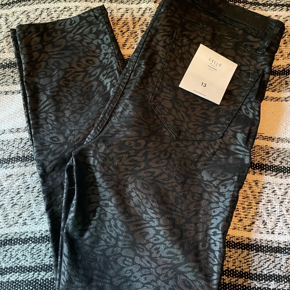 Pants - Leopard Cello Cropped Skinnies